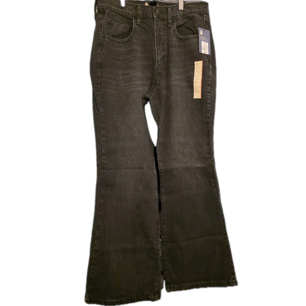 NWT 10S Women's Black Jeans High Rise with Flare Leg Universal Thread MSRP $28 - Picture 1 of 5